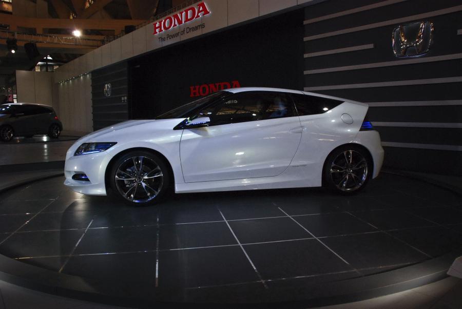  Honda CR-Z Concept 2009 года  (фото 15 из 50)